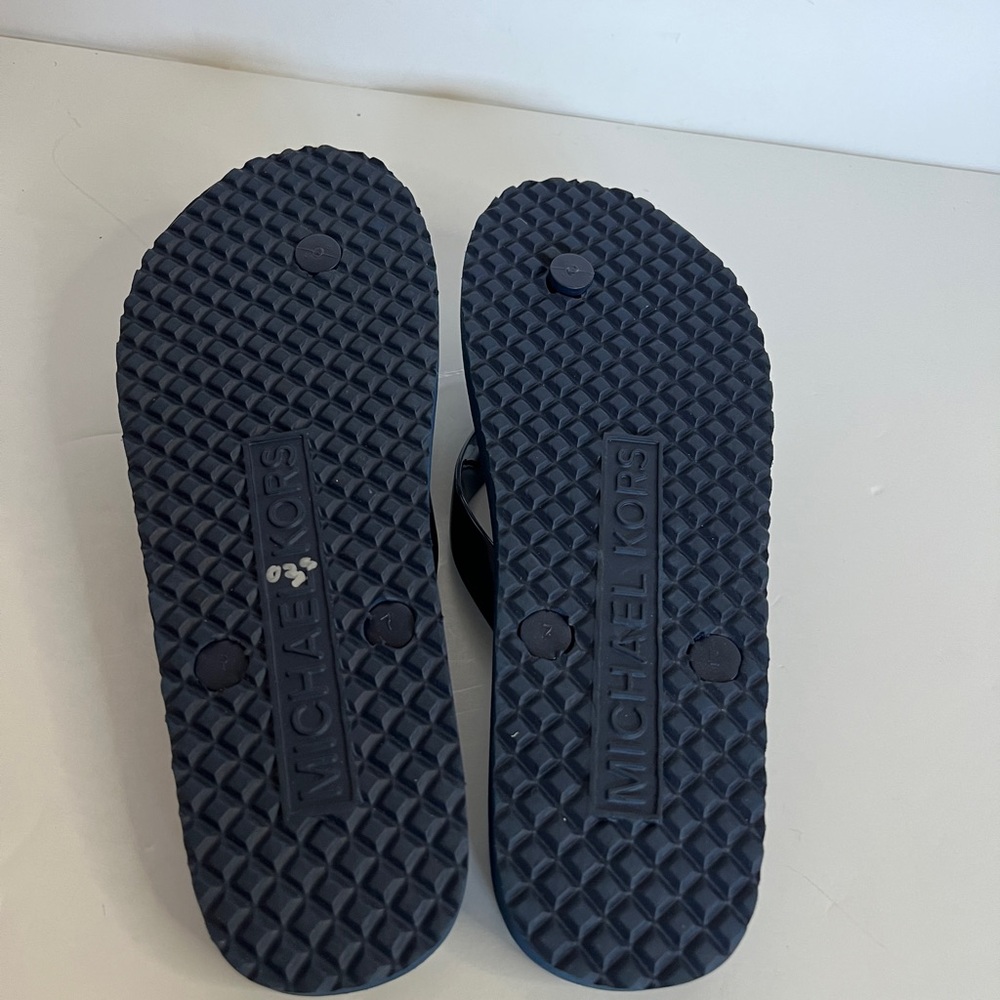 MICHAEL KORS Flip Flop MK Logo Jet-Set Sandals signature charm - Picture 4 of 5